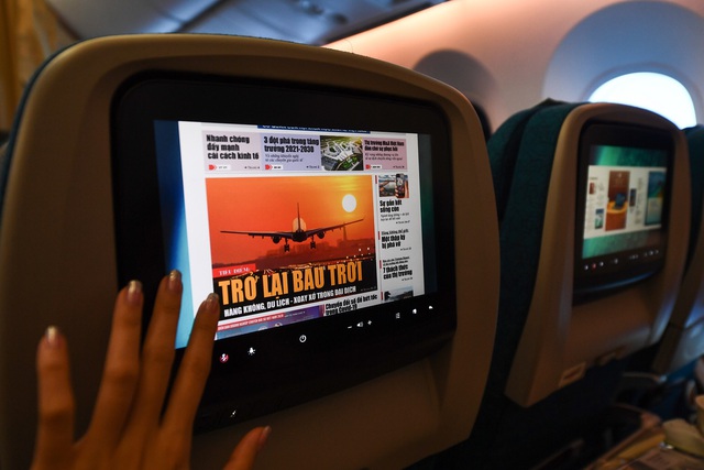 Vietnam Airlines đưa nhiều công nghệ thông minh để giảm tiếp xúc COVID-19 - Ảnh 1.