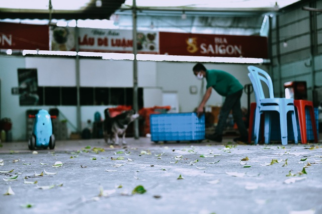 Cửa hàng ăn uống tại TP.HCM: Muôn vàn nỗi lo nhưng vẫn mong chờ ngày mở cửa trở lại - Ảnh 6.