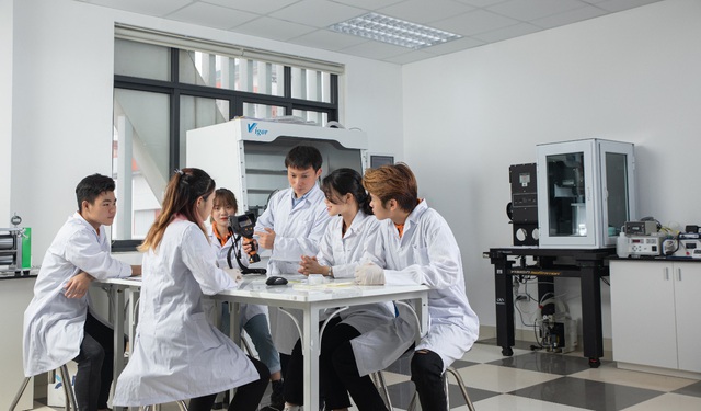“Phải lòng” Kỹ thuật Hóa học, chọn ngay trường Đại học Phenikaa để “trung hòa” - Ảnh 3.