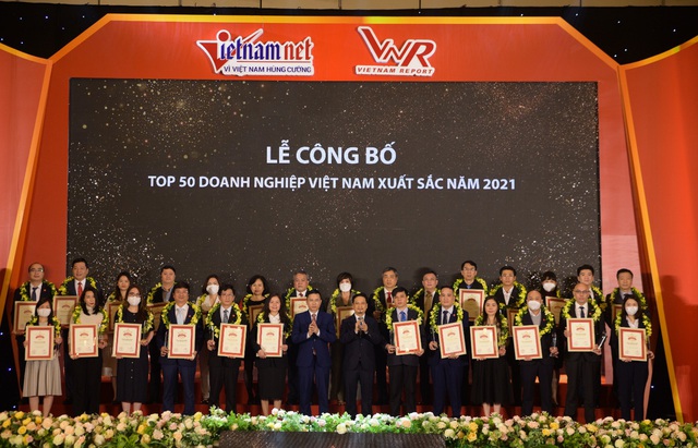 SCB được vinh danh Top 50 Doanh nghiệp Việt Nam xuất sắc năm 2021 - Ảnh 1.