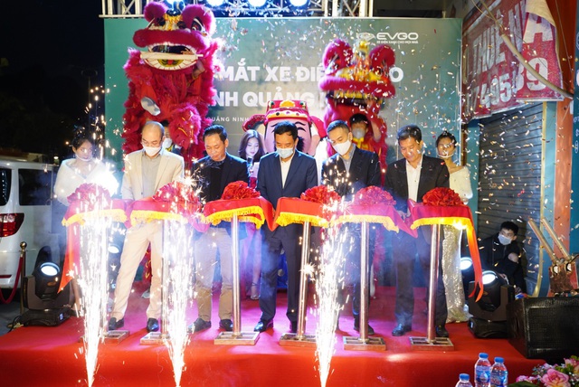 Xe máy điện EVGO của Sơn Hà ra mắt khách hàng tại Quảng Ninh - Ảnh 2.