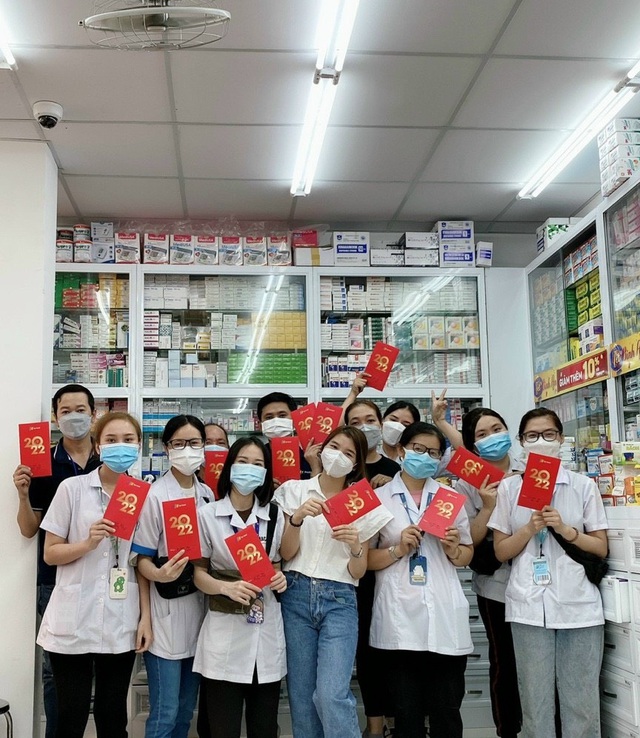 FPT Long Châu “chơi lớn” khi công bố chi trả thưởng Tết cho nhân viên lên đến 5 tháng lương - Ảnh 1.