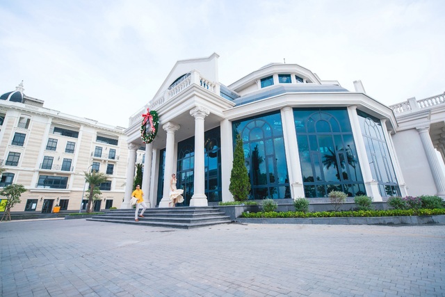 Bắt trọn khoảnh khắc ánh sáng hội tụ giữa vườn xanh tại Garden Palace - Ảnh 3.