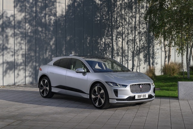 Jaguar I-PACE – xe sang thể thao chạy điện cho người đi đầu xu hướng - Ảnh 3.