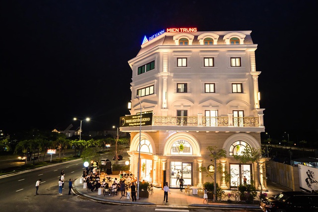 Shophouse Regal Maison Phu Yen thu hút khách hàng đặt chỗ trước khi mở bán - Ảnh 1.