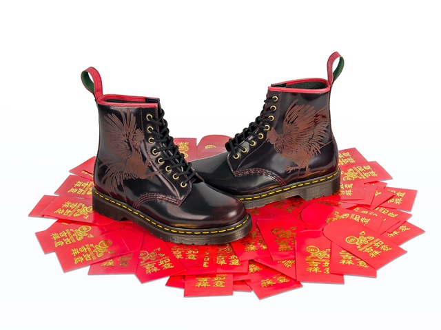 Điểm danh các mẫu giày độc nhất của Dr. Martens khiến giới mê giày phát cuồng - Ảnh 5. Điểm danh các mẫu giày độc nhất của Dr. Martens khiến giới mê giày phát cuồng - Ảnh 5.