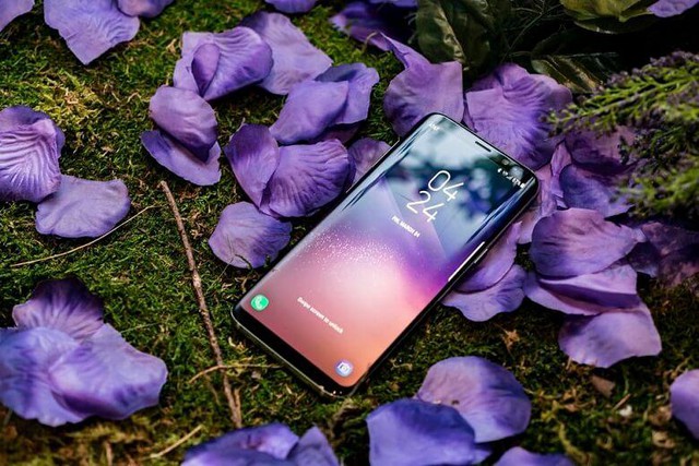 Choáng ngợp trước màn “đổ bộ” của cơn bão Big Samsung - Ảnh 4. Choáng ngợp trước màn “đổ bộ” của cơn bão Big Samsung - Ảnh 4.