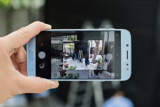 Mua điện thoại tầm giá 7 triệu: Đây là lý do bạn nên chọn Samsung J7 Pro - Ảnh 3. Mua điện thoại tầm giá 7 triệu: Đây là lý do bạn nên chọn Samsung J7 Pro - Ảnh 3.