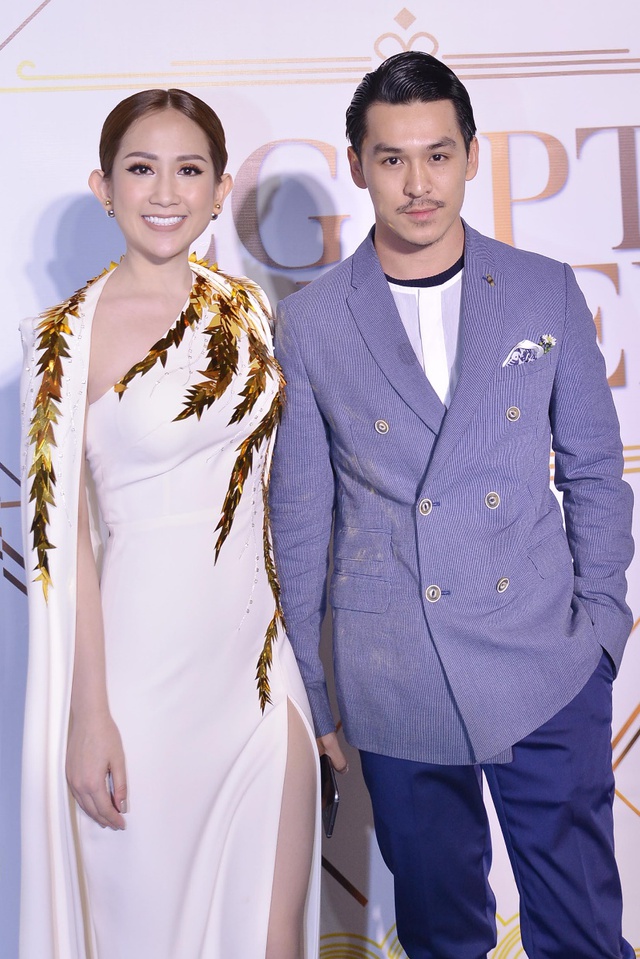 Thu Thảo kín đáo, Tóc Tiên gợi cảm cùng nổi bật trên thảm đỏ - Ảnh 13.