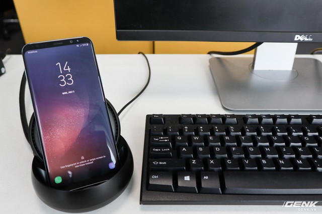 Galaxy S8 và bộ 3 phụ kiện giúp bạn vừa làm, vừa chơi thoải mái ra sao? - Ảnh 1. Galaxy S8 và bộ 3 phụ kiện giúp bạn vừa làm, vừa chơi thoải mái ra sao? - Ảnh 1.