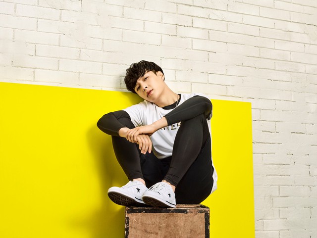 Converse One Star hợp tác cùng Lay (EXO) trong BST mới cực hoành tráng - Ảnh 1. Converse One Star hợp tác cùng Lay (EXO) trong BST mới cực hoành tráng - Ảnh 1.