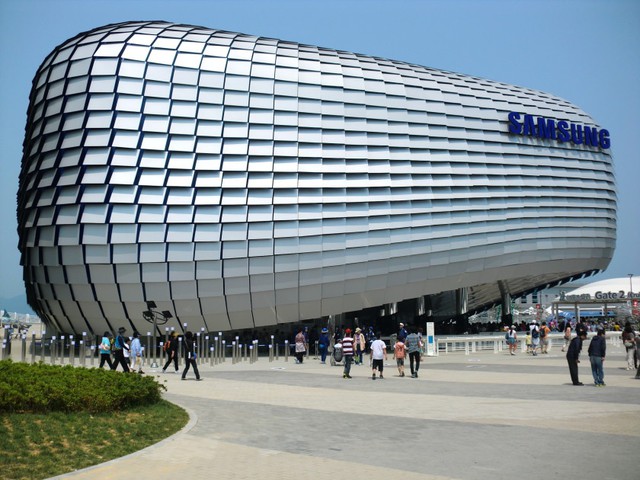 Samsung luôn nằm chiếu trên trong các cuộc đua về công nghệ , xây dựng vững chắc vị thế của mình.