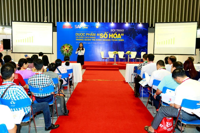 Bà Đinh Thị Minh Huân – Giám đốc kinh doanh DMSpro chia sẻ về xu hướng công nghệ hóa quản lý phân phối bán hàng trong ngành dược phẩm.