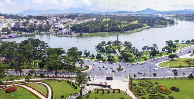 Toàn cảnh trung tâm thành phố Đà Lạt.