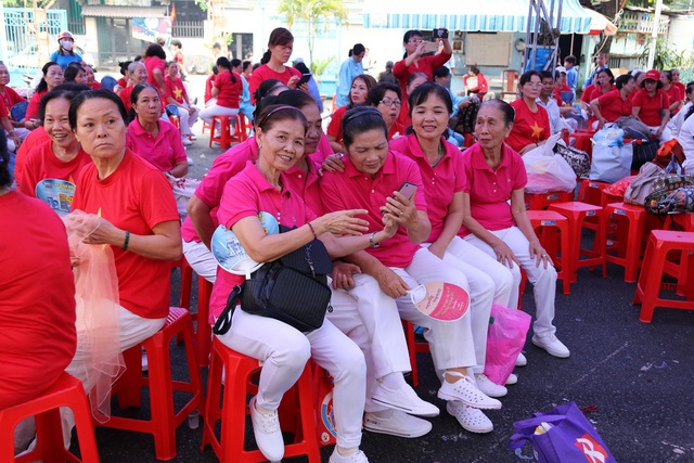 Sài Gòn Thiên Phúc chăm lo tinh thần cho người cao tuổi - Ảnh 5.