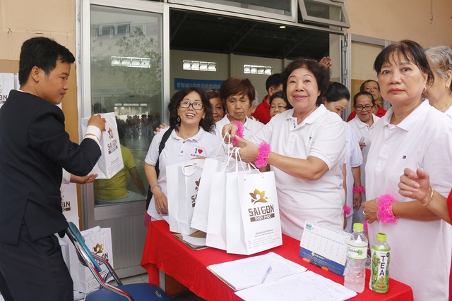 Sài Gòn Thiên Phúc chăm lo tinh thần cho người cao tuổi - Ảnh 6.