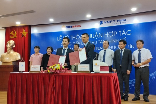 Tổng công ty Truyền thông và Vietbank ký kết thỏa thuận hợp tác cung cấp dịch vụ tài chính số - Ảnh 1.