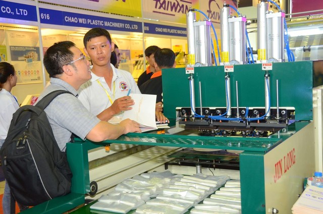 Doanh nghiệp quốc tế quan tâm ngành nhựa Việt Nam - Ảnh 1.