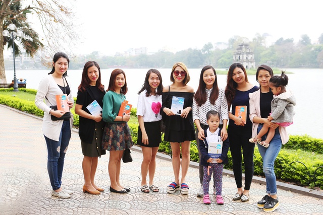 H&agrave;nh tr&igrave;nh c&ugrave;ng Tiki v&agrave; MC Minh Trang tặng 6,000 cuốn s&aacute;ch - Ảnh 2.
