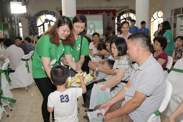 Người dân Phú Thọ được tặng 500 suất khám tầm soát ung thư miễn phí - Ảnh 5.