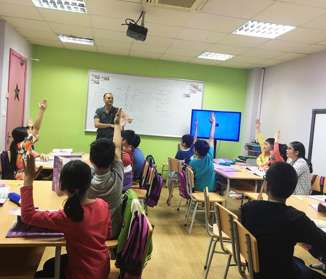 N&ecirc;n hay kh&ocirc;ng cho trẻ tham gia c&aacute;c kh&oacute;a tiếng anh h&egrave;? - Ảnh 3.