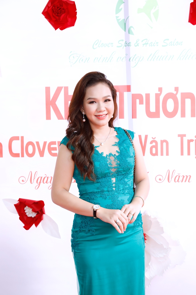 MC Xuân Hiếu chia sẻ bí quyết làm đẹp - Ảnh 1. MC Xuân Hiếu chia sẻ bí quyết làm đẹp - Ảnh 1.