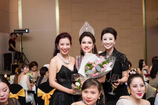 Dàn sao Việt hội ngộ tới chúc mừng Hoa hậu Doanh nhân Xuân Hương - Ảnh 7.