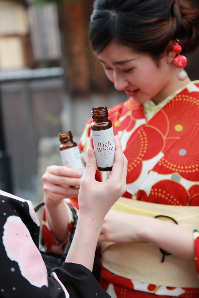 Uống nước dưỡng trắng da - xu hướng làm đẹp của phụ nữ Nhật Bản - Ảnh 3.