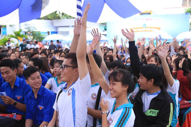 Cần Thơ: S&ocirc;i động đ&oacute;ng g&oacute;p nước cho v&ugrave;ng hạn mặn - Ảnh 3.