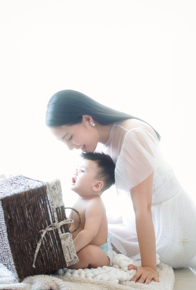 Chăm con kh&eacute;o như diễn vi&ecirc;n Ngọc Lan - Ảnh 2.