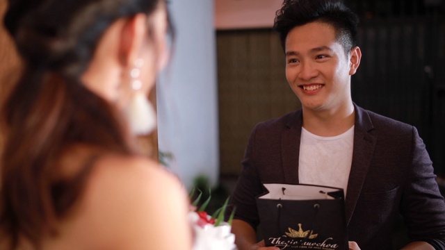 Chuyện t&igrave;nh y&ecirc;u mu&ocirc;n thuở: C&oacute; kh&ocirc;ng giữ, mất đừng t&igrave;m! - Ảnh 1.
