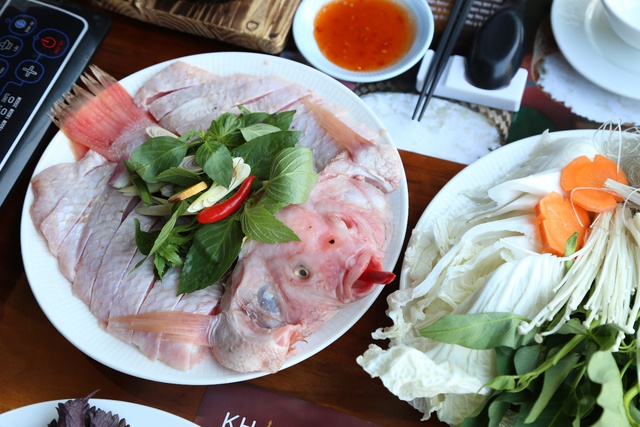 Ngập tràn ưu đãi ngày khai trương Khao Lao số 10 Duy Tân ngày 8/01/2018 - Ảnh 2. Ngập tràn ưu đãi ngày khai trương Khao Lao số 10 Duy Tân ngày 8/01/2018 - Ảnh 2.