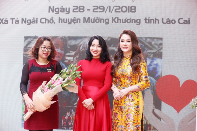Á hậu Tú Anh, siêu mẫu Thúy Hằng, Xuân Lan chúc mừng Hoa hậu Xuân Hương khai trương thẩm mỹ 5 sao - Ảnh 7.