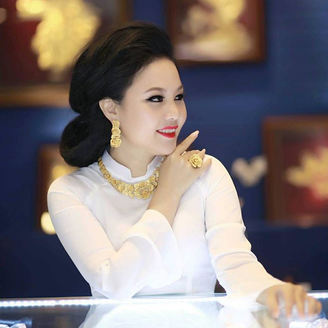 Chọn trang sức t&ocirc;n vinh kh&iacute; chất ph&aacute;i đẹp - Ảnh 4.