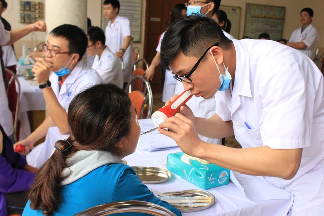 Khám, tư vấn răng miễn phí tại Bệnh viện Răng Hàm Mặt Trung ương Hà Nội - Ảnh 4.