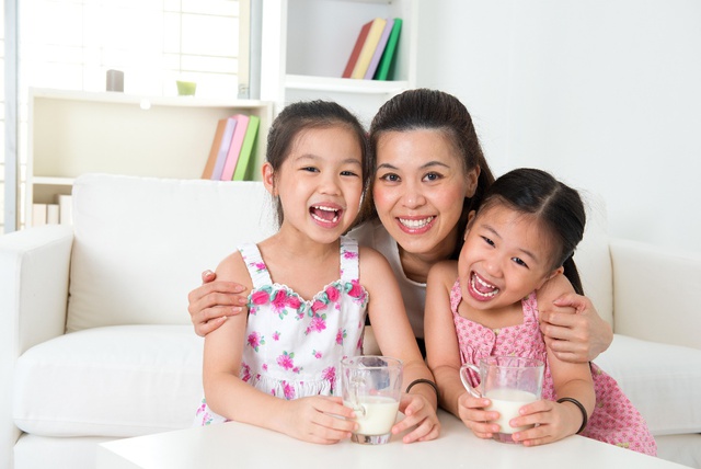 4 tiêu chí giúp mẹ chọn đúng sữa tươi cho cả nhà - Ảnh 2.