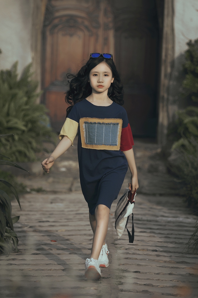 Mẫu nhí biến hóa đa dạng tại tuần lễ thời trang trẻ em Việt Nam - Ảnh 13.