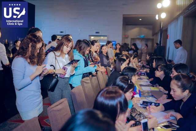 H&agrave; Hồ, Thu Phương chiếm trọn sự ch&uacute; &yacute; tại sự kiện của US International - Ảnh 4.