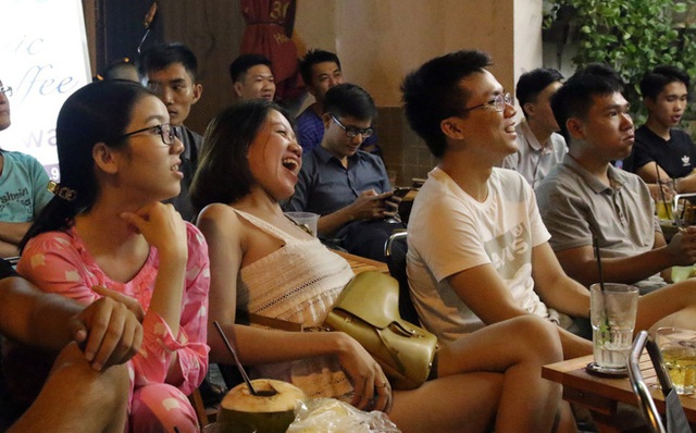 World Cup ! Trời ơi ồn qu&aacute; phải l&agrave;m sao - Ảnh 1.