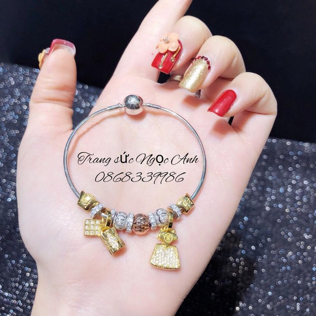 Bí quyết giúp phụ nữ luôn đẹp rạng ngời mọi lúc mọi nơi - Ảnh 9. Bí quyết giúp phụ nữ luôn đẹp rạng ngời mọi lúc mọi nơi - Ảnh 9.