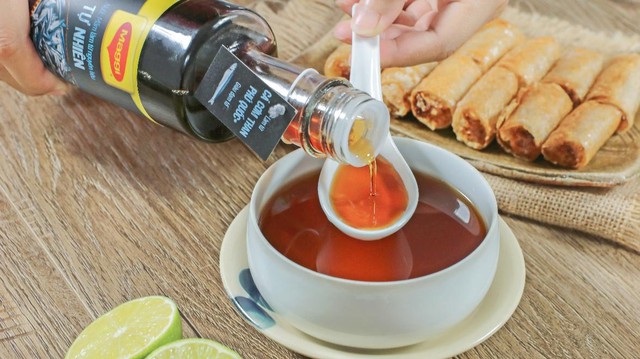 Chọn mắm&nbsp;ngon - b&iacute; quyết đổi vị bữa cơm cho trẻ - Ảnh 2.