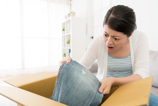 Sắm hàng “hiệu” chính hãng online với vô vàn ưu đãi - Ảnh 1. Sắm hàng “hiệu” chính hãng online với vô vàn ưu đãi - Ảnh 1.