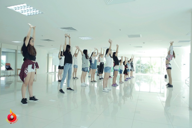 Hà Hồng Nhung: “Biết đủ để hạnh phúc” - Ảnh 5. Hà Hồng Nhung: “Biết đủ để hạnh phúc” - Ảnh 5.