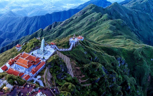 Tới ngay Fansipan đi, lúa đã nhuộm vàng cả thung lũng Mường Hoa rồi! - Ảnh 9.