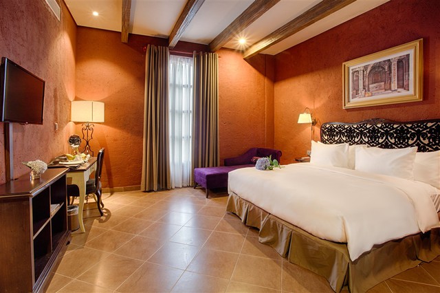 Gói ưu đãi nghỉ dưỡng cực hấp dẫn cho cả nhà tại khách sạn Làng Pháp trên đỉnh Bà Nà - Ảnh 1.