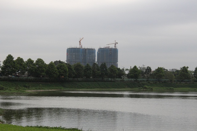 Hình ảnh thực tế dự án nhìn từ hồ nước Công viên Yên Sở