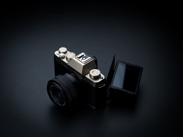 Fujifilm ra mắt máy ảnh Mirrorles X-T100 phong cách cổ điển - Ảnh 1.