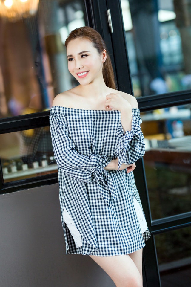Fashionista Hoàng Dung bất ngờ tham gia Mrs Áo dài 2017 - Ảnh 2.