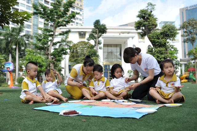 Cùng mẹ nhận diện trường mầm non trong mơ của trẻ - Ảnh 1.