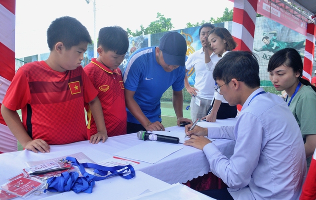 Lotteria Cup khu vực Cần Thơ: Sân chơi bóng đá bổ ích cho trẻ em - Ảnh 4.